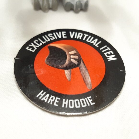 Roblox Series 10 Neverland Lagoon Tuck Brown Box Figure With Virtual Code New - Picture 3 of 11